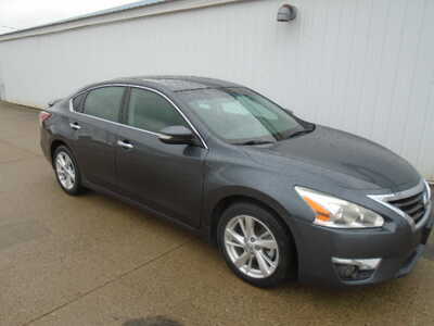 2013 Nissan Altima, $3400. Photo 5