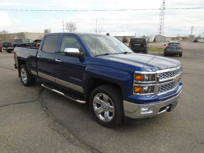 2014 Chevrolet 1500 Crew Cab, $7900. Photo 5