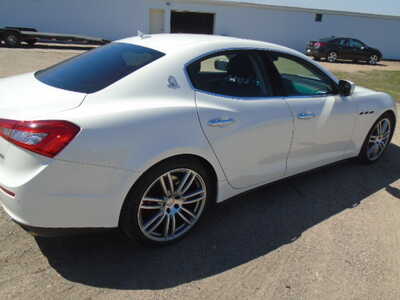 2015 Maserati Ghibli, $13900. Photo 4