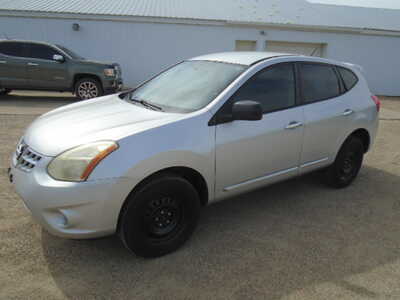 2011 Nissan Rogue, $1900. Photo 1