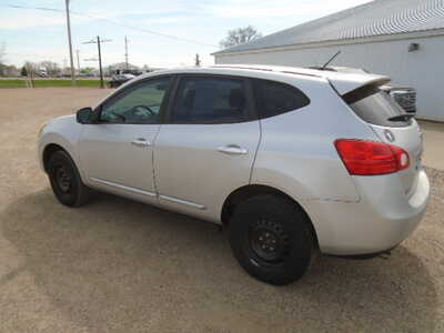 2011 Nissan Rogue, $1900. Photo 2