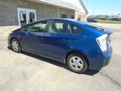 2011 Toyota Prius, $3900. Photo 2