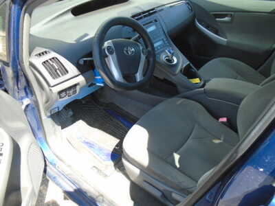 2011 Toyota Prius, $3900. Photo 9