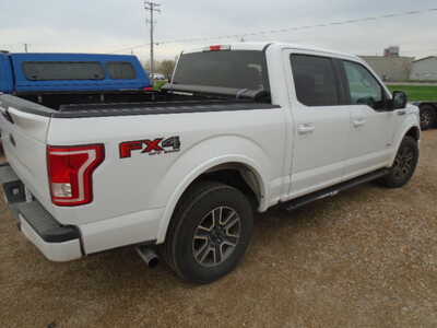 2016 Ford F150 Crew Cab, $13900. Photo 4