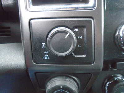 2016 Ford F150 Crew Cab, $13900. Photo 12