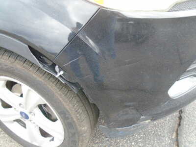 2015 Ford Escape, $3400. Photo 6