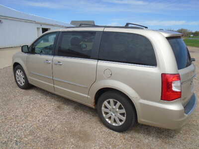 2014 Chrysler Town & Country, $4900. Photo 2