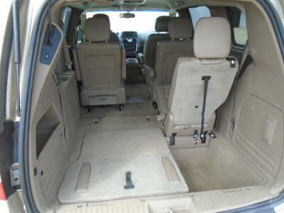 2014 Chrysler Town & Country, $4900. Photo 9