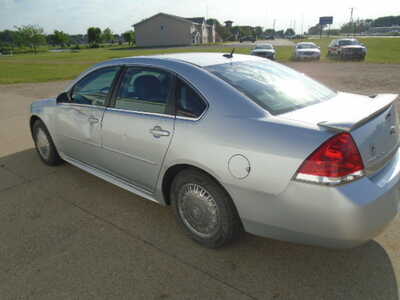 2011 Chevrolet Impala, $2500. Photo 2