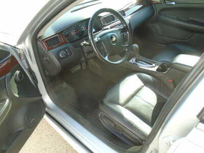 2011 Chevrolet Impala, $2500. Photo 10