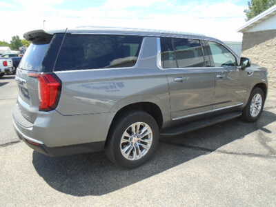 2021 GMC Yukon XL, $31900. Photo 4