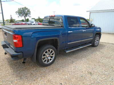 2015 GMC 1500 Crew Cab, $17900. Photo 4