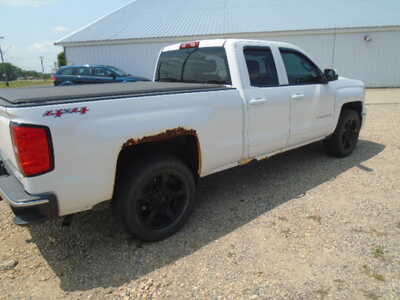 2015 Chevrolet 1500 Ext Cab, $9900. Photo 4