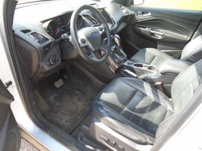 2014 Ford Escape, $6400. Photo 9