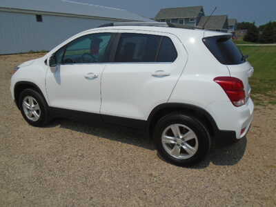 2017 Chevrolet Trax, $6500. Photo 2