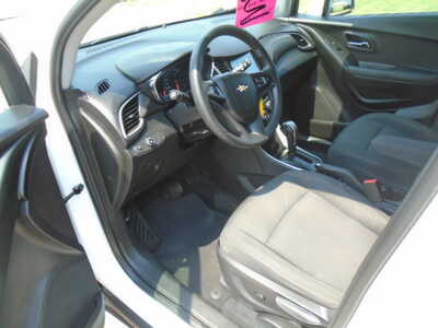 2017 Chevrolet Trax, $6500. Photo 10
