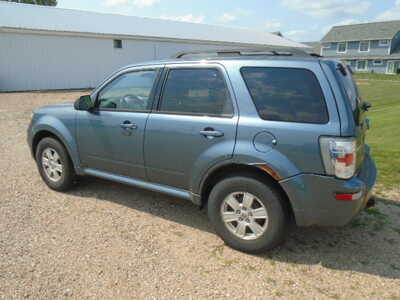 2010 Mercury Mariner, $1300. Photo 2