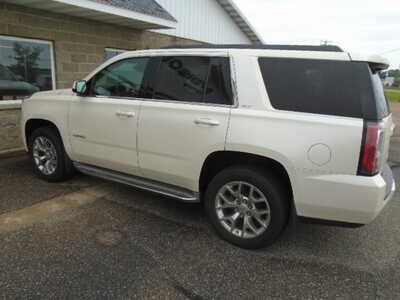 2015 GMC Yukon, $9900. Photo 2