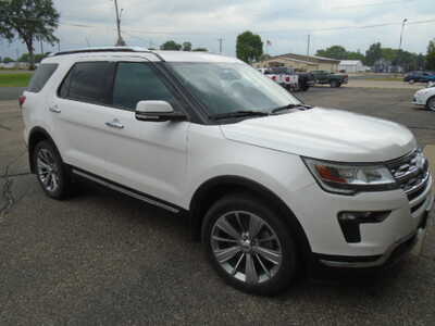 2018 Ford Explorer, $8900. Photo 5