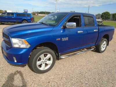 2014 RAM 1500 Crew Cab, $9500. Photo 1