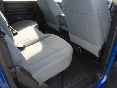 2014 RAM 1500 Crew Cab, $9500. Photo 7