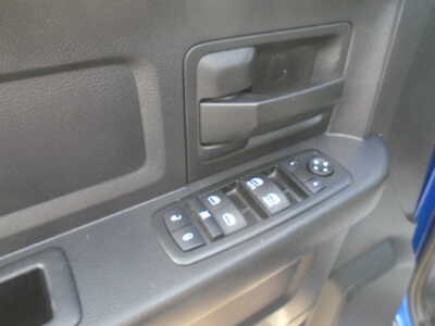 2014 RAM 1500 Crew Cab, $9500. Photo 10