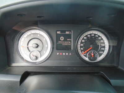 2014 RAM 1500 Crew Cab, $9500. Photo 12