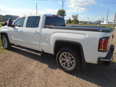 2017 GMC 1500 Crew Cab, $22900. Photo 2