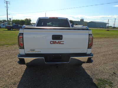 2017 GMC 1500 Crew Cab, $22900. Photo 3