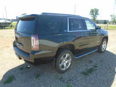 2017 GMC Yukon, $17900. Photo 4