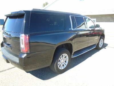 2015 GMC Yukon XL, $12900. Photo 4