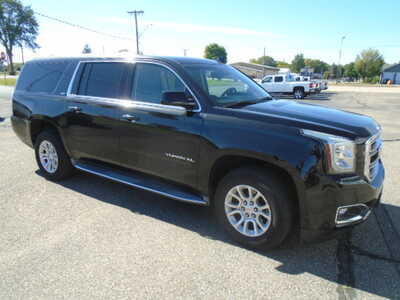 2015 GMC Yukon XL, $12900. Photo 5