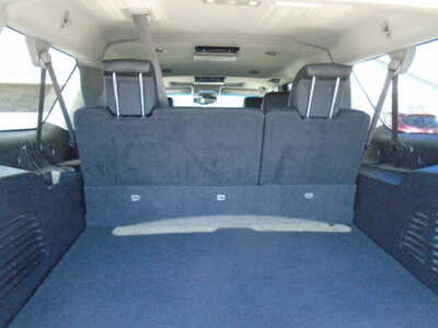 2015 GMC Yukon XL, $12900. Photo 11