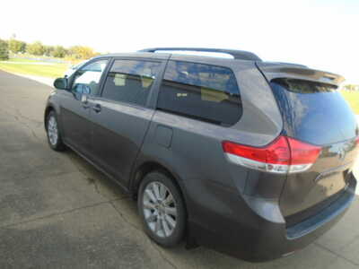 2013 Toyota Sienna, $5900. Photo 2