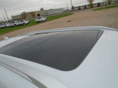 2022 Mitsubishi Outlander, $14900. Photo 8