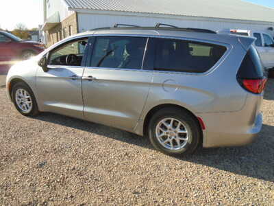 2020 Plymouth Voyager, $8900. Photo 2