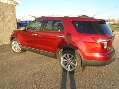 2013 Ford Explorer, $7900. Photo 2