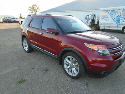 2013 Ford Explorer, $7900. Photo 4