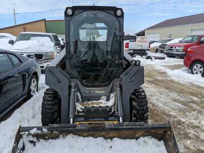 2012 John Deere , $23999. Photo 4