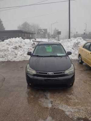 2010 Ford Focus, $5990. Photo 5
