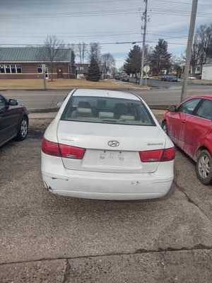 2010 Hyundai Sonata, $3995. Photo 6