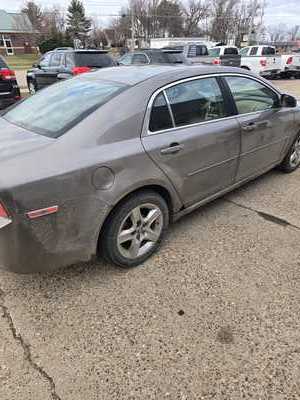 2010 Chevrolet Malibu, $3995. Photo 2