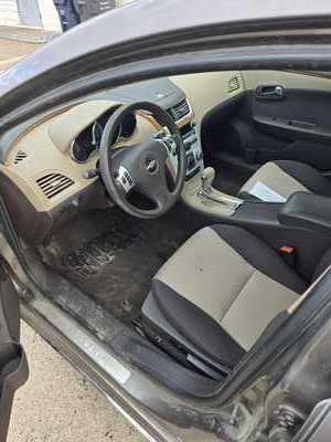 2010 Chevrolet Malibu, $3995. Photo 5