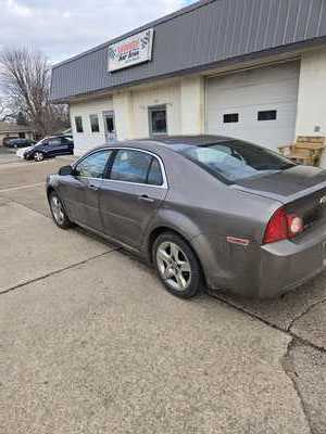 2010 Chevrolet Malibu, $3995. Photo 6
