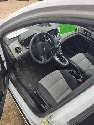 2014 Chevrolet Cruze, $4990. Photo 2