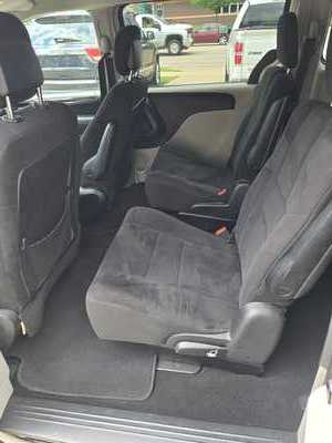 2011 Dodge , $4500. Photo 4