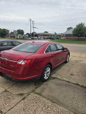 2011 Ford Taurus, $5990. Photo 2
