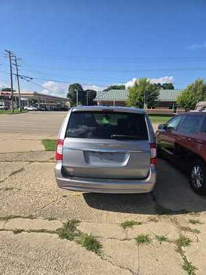 2014 Chrysler Town & Country, $5990. Photo 8