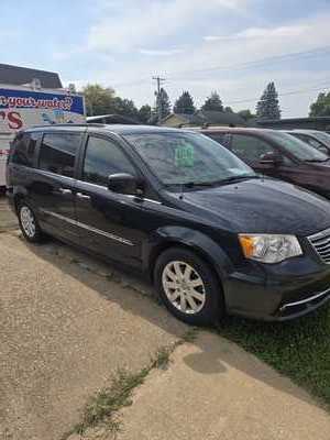2014 Chrysler Town & Country, $6990. Photo 4