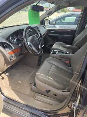 2014 Chrysler Town & Country, $6990. Photo 5